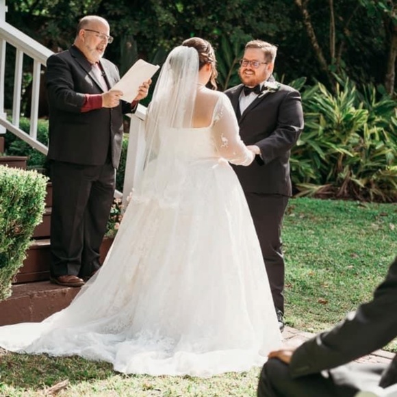 Oleg Cassini Plus Size 20 Wedding Ballgown - Picture 6 of 12